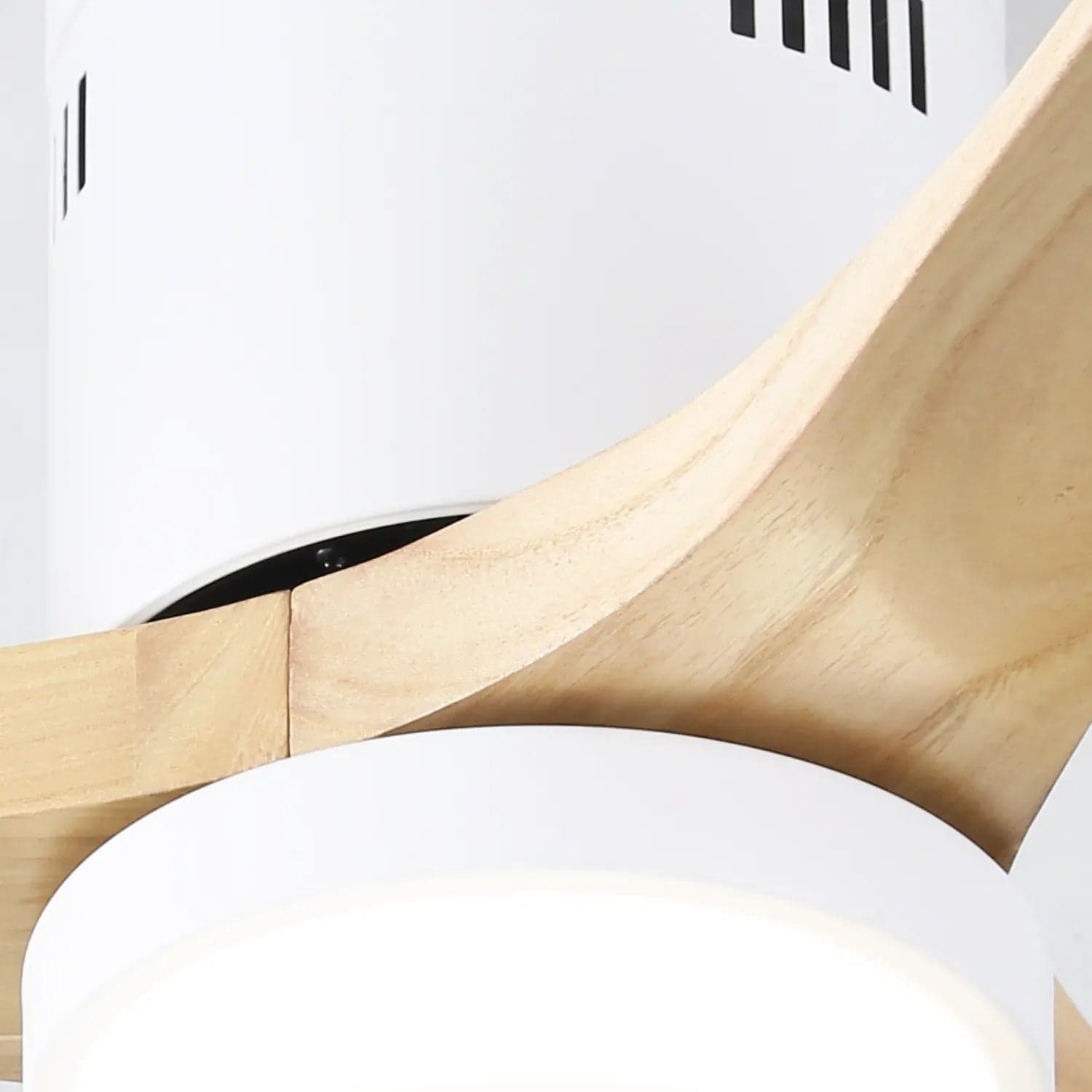 Noisy ceiling fan: diagnose and eliminate every sound, step by step